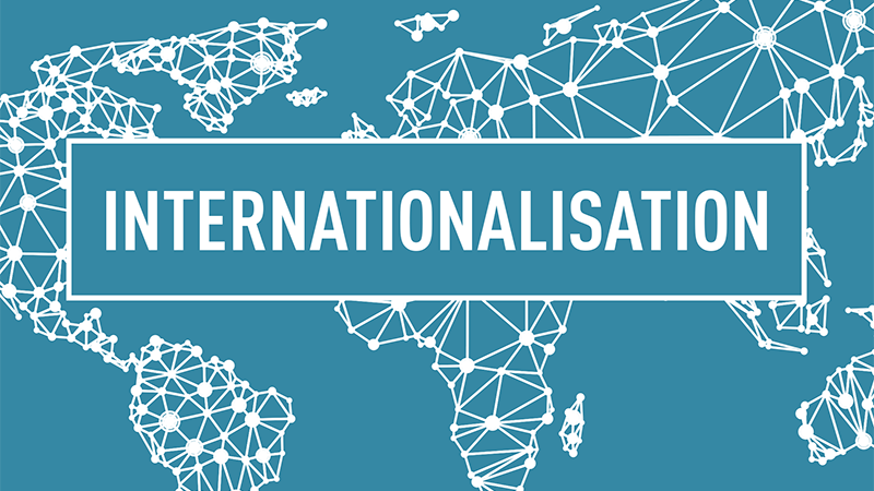 SHOW YOURSELF – editie III