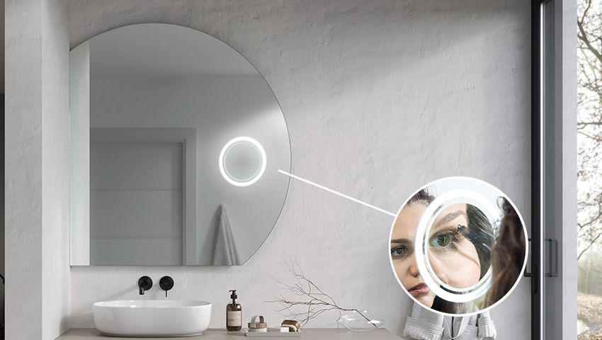 Magnifying mirror with LED illumination